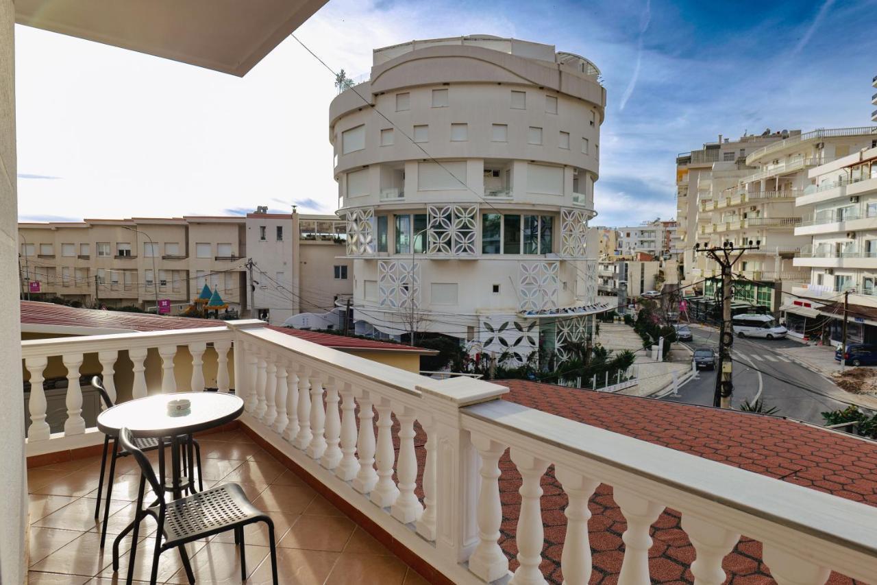 Vila Jon'A Саранде Екстериор снимка